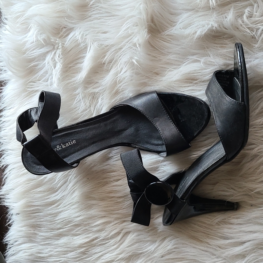 Black sandals
